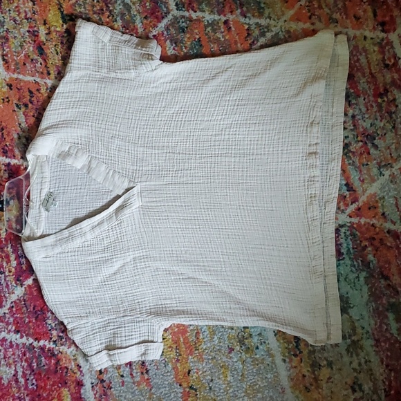 Wonderbody lightweight cotton v-neck short sleeve blouse - Picture 8 of 12